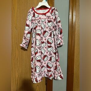 *CLEARANCE* 
Hello Kitty Christmas nightgown